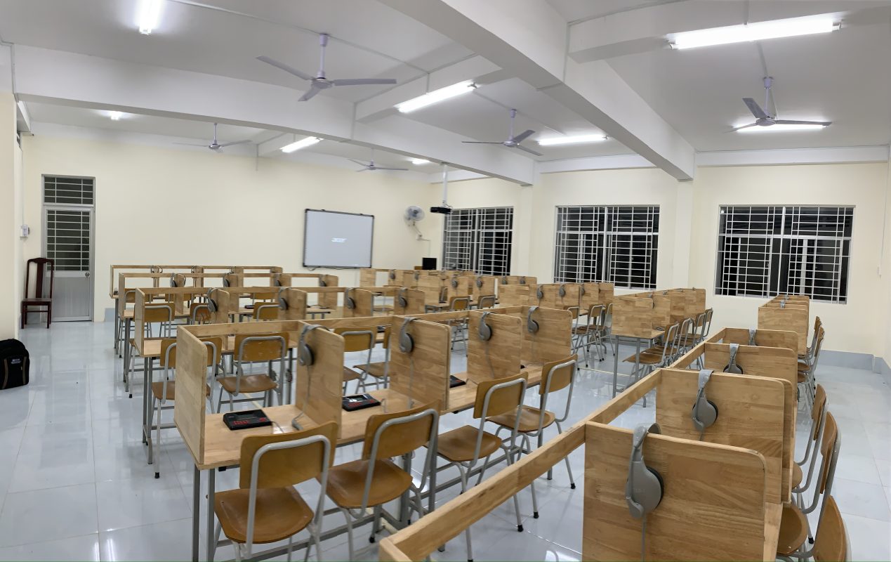 Phòng lab ngoại ngữ HL-5190